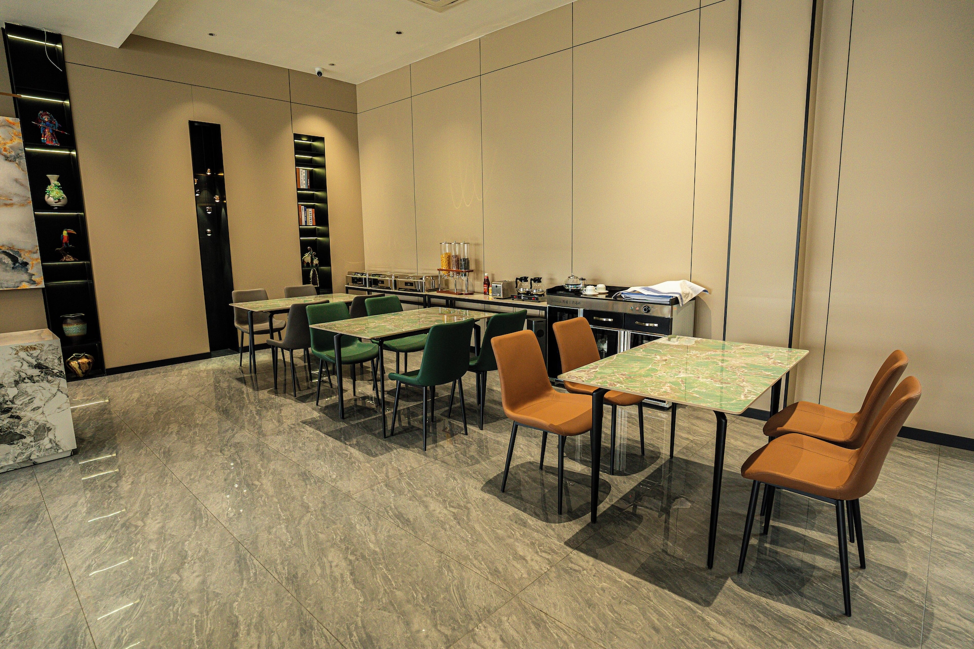 Salle du restaurant de l'Hôtel Eden